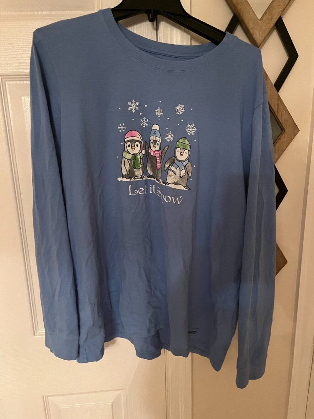 Life Is Good Blue Long Sleeve Crusher Tee Size XXL Let It Snow Crew Neck